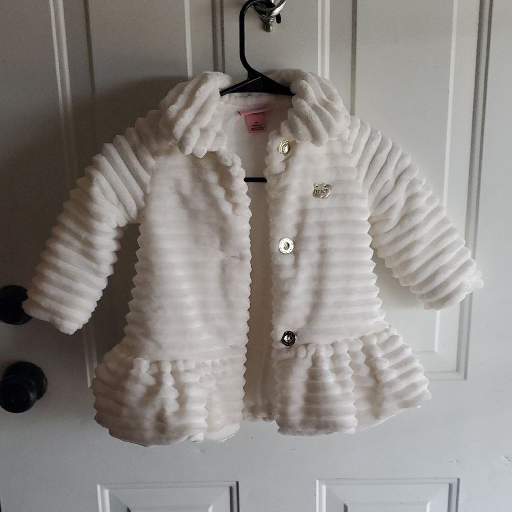 Juicy Couture Kids 2T Plush Coat  Adorable Ruffle Hem • Ultra‑Soft Texture